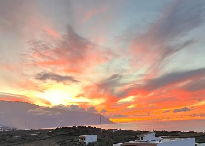 Casa Nela. Rural Y Acogedora En Las Puntas El Hierro