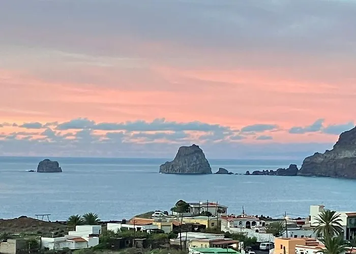 Casa Nela. Rural Y Acogedora En Las Puntas El Hierro