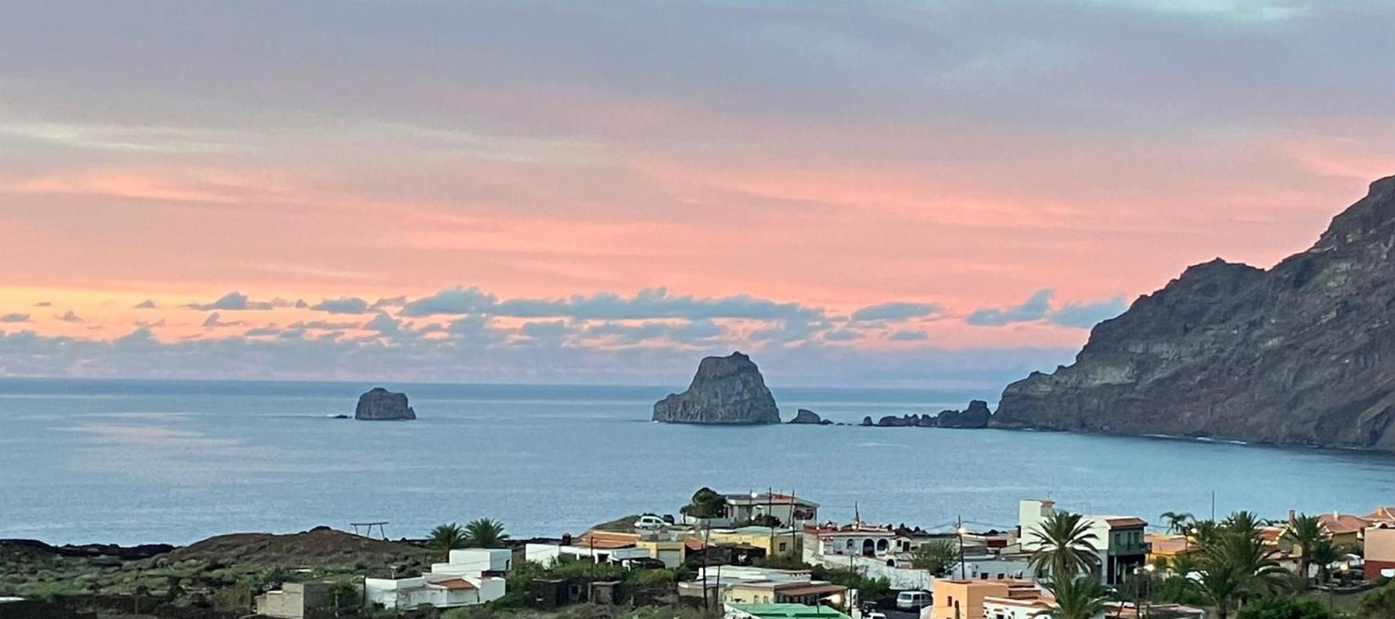 Casa Nela. Rural Y Acogedora En Puntas El Hierro Frontera